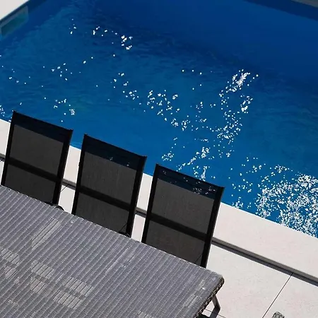 Apartment Casa Maestral Funtana