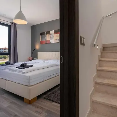 Casa Maestral *